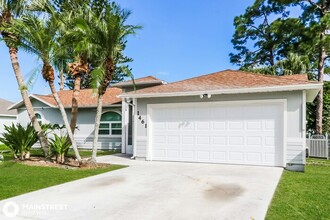 1461 SW Medina Ave in Port St. Lucie, FL - Building Photo - Building Photo