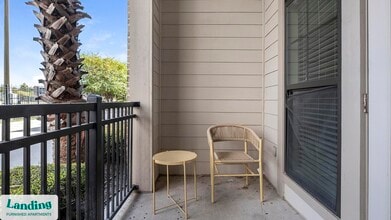 3505 W Sam Houston Pkwy S in Houston, TX - Foto de edificio - Building Photo