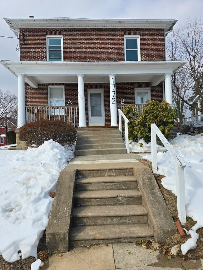1772 Ferndale Ave, Unit #2 in Roslyn, PA - Foto de edificio - Building Photo