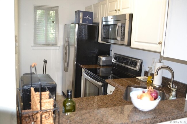 property at 220 Montauk Hwy