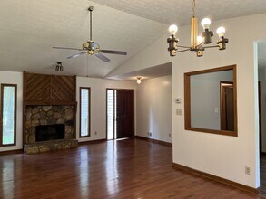2908 N Deshong Rd in Stone Mountain, GA - Building Photo - Building Photo