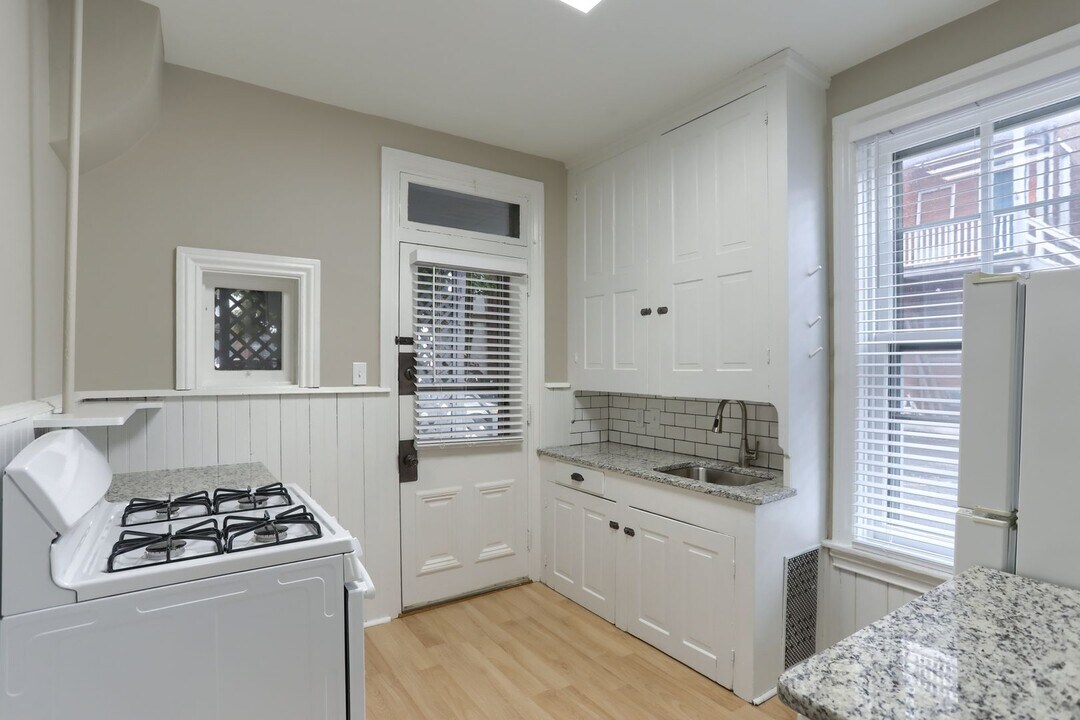 119 Herr St in Harrisburg, PA - Building Photo