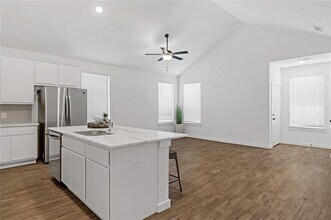1303 Bells Ave in Denison, TX - Building Photo - Building Photo
