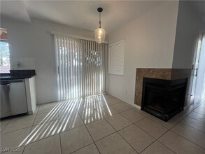 9649 Swan Bay Dr in Las Vegas, NV - Building Photo - Building Photo