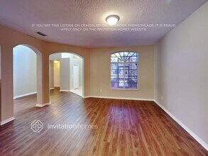 10854 Hoffner Edge Dr in Riverview, FL - Building Photo - Building Photo