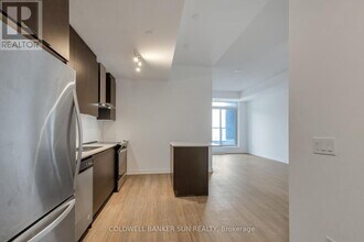 55-55 Duke St W in Kitchener, ON - Building Photo - Building Photo