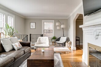 125 York Terrace in Brookline, MA - Building Photo - Building Photo