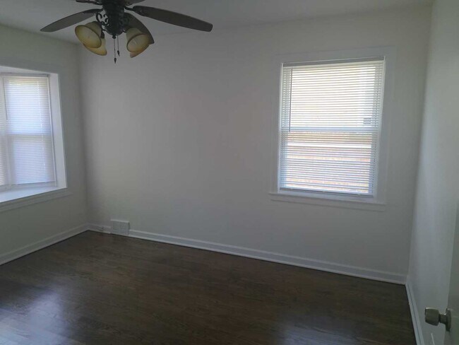 6341 N Springfield Ave in Chicago, IL - Building Photo - Building Photo