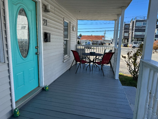 21 M St