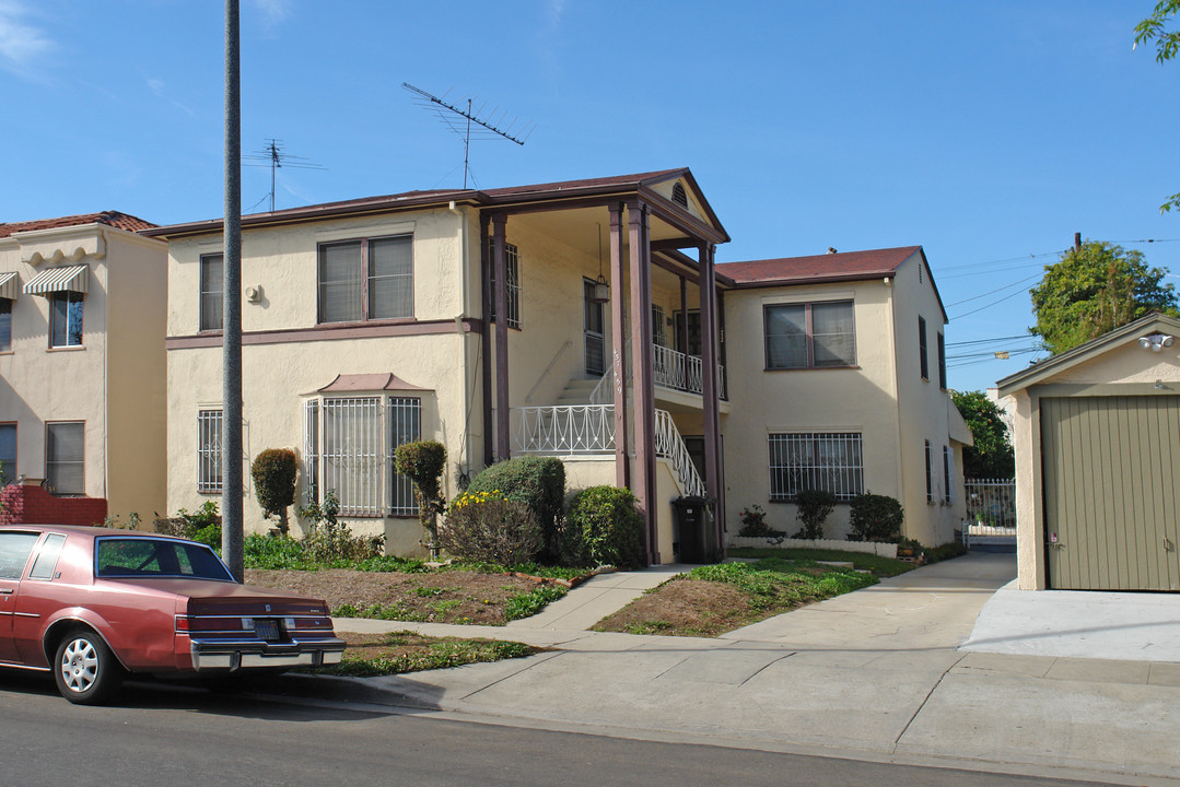 457 N Stanley Ave in Los Angeles, CA - Building Photo