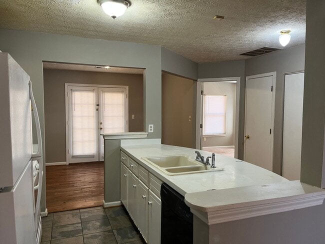 130 N Main Dr in Stockbridge, GA - Building Photo - Building Photo