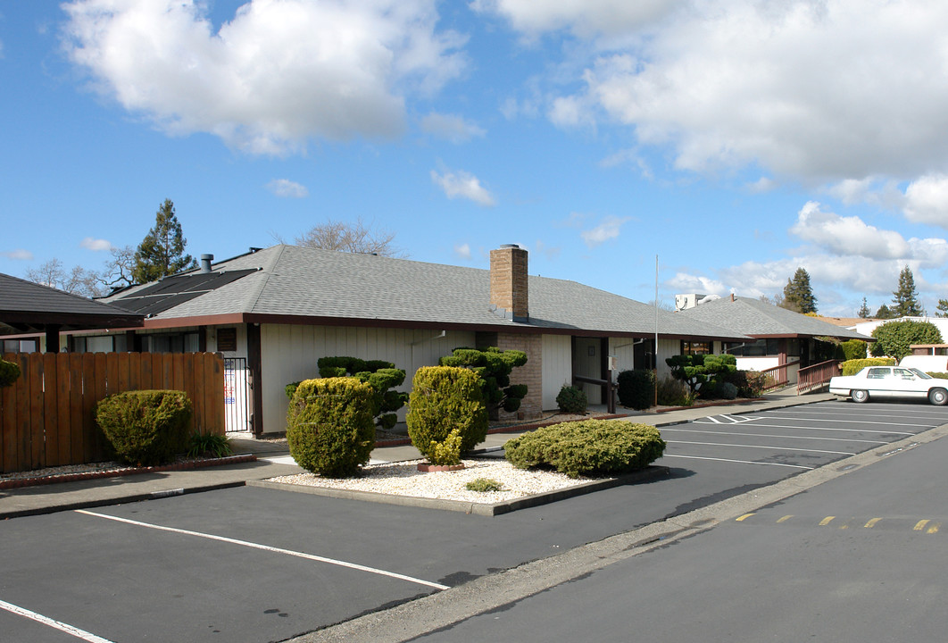 Woodcrest Mobilehome Park in Santa Rosa, CA - Building Photo