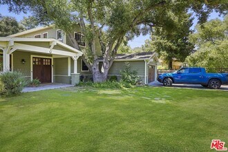 1430 Bonnell Dr in Topanga, CA - Foto de edificio - Building Photo