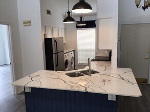 176 April Point Dr N in Montgomery, TX - Building Photo - Building Photo