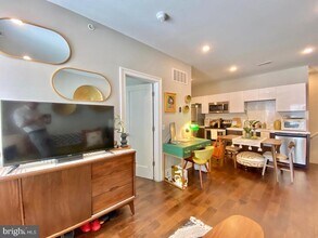 2010 Walnut St in Philadelphia, PA - Building Photo - Building Photo