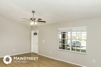 1084 Thompson Rd SW in Palm Bay, FL - Building Photo - Building Photo