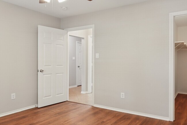 1401 Paige St in Houston, TX - Building Photo - Building Photo