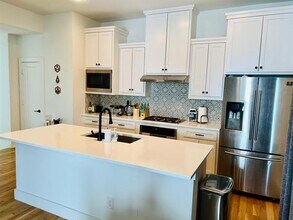 4706 Virginia Ave in Dallas, TX - Building Photo - Building Photo
