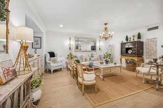 5822 Doliver Dr in Houston, TX - Building Photo - Building Photo