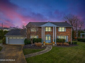 21 Breakwater Ln in Long Branch, NJ - Building Photo - Building Photo