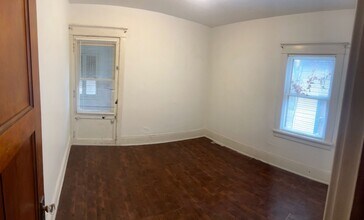 3053 N 36th St-Unit -3053 in Milwaukee, WI - Building Photo - Building Photo