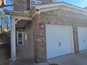 707 Delta Downs Dr in Cary, NC - Building Photo - Building Photo