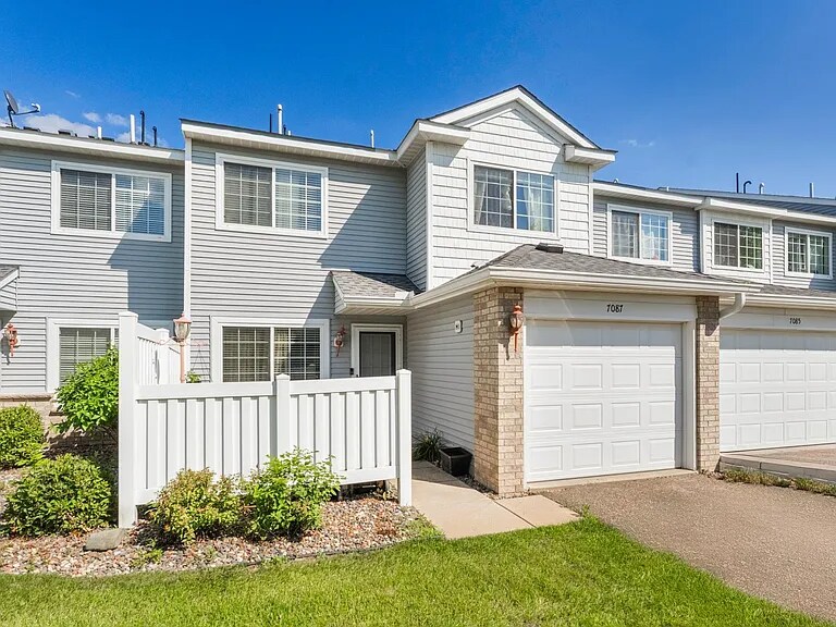 7087 139th Ave NW in Ramsey, MN - Foto de edificio