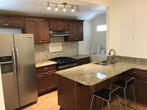 925 Greenwood Ave NE in Atlanta, GA - Building Photo - Building Photo