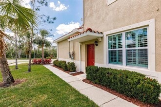3215 Oriole Dr in Sarasota, FL - Building Photo - Building Photo