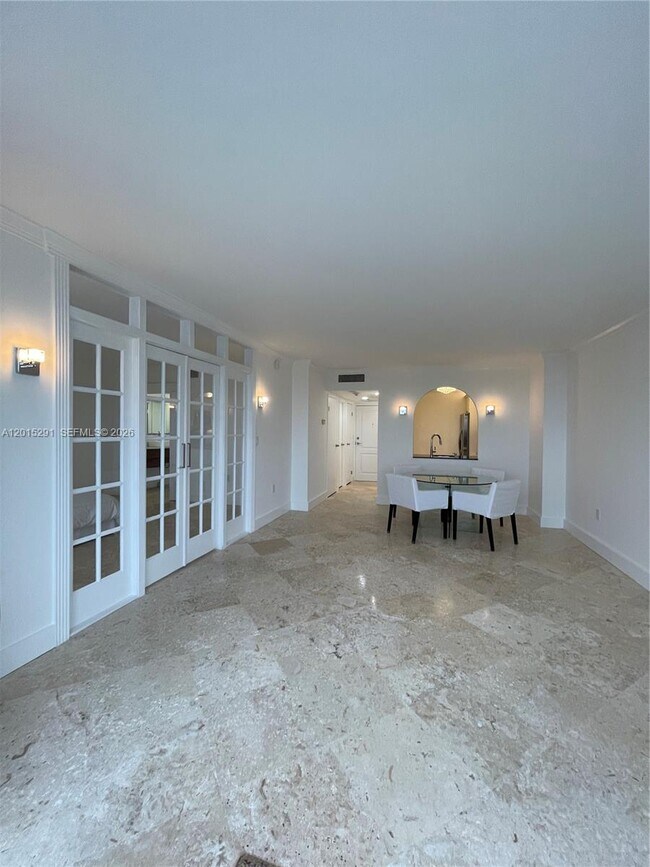 property at 3625 N Country Club Dr