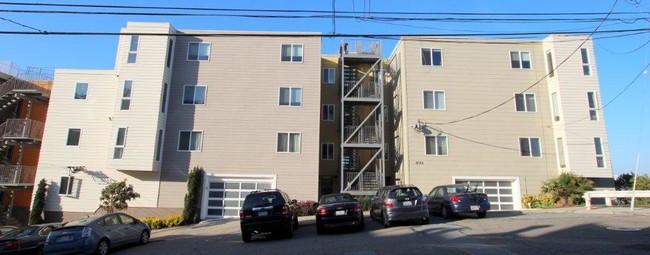 Cesar Chavez Apartments in San Francisco, CA - Foto de edificio - Building Photo