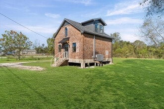 1420 FM 1960 in Dayton, TX - Building Photo - Building Photo