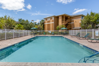 Willow Creek Apartments in North Port, FL - Foto de edificio - Building Photo