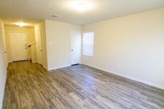 13006 Bella Vida Ln in Houston, TX - Building Photo - Building Photo