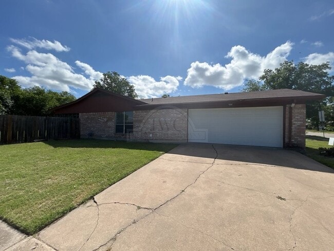 2401 Mather Dr in Killeen, TX - Building Photo - Building Photo