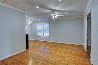 1121 Sheffield St in Bellaire, TX - Building Photo - Building Photo