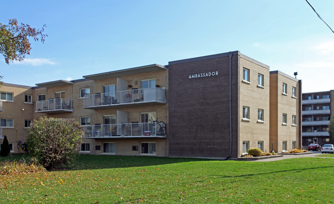 The Ambassador in Oshawa, ON - Building Photo - Building Photo