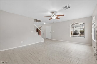 8128 Autumn Star Ave, Unit 02306 in Las Vegas, NV - Building Photo - Building Photo