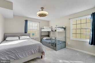 5902 Surrey Hill Pl in West Springfield, VA - Building Photo - Building Photo