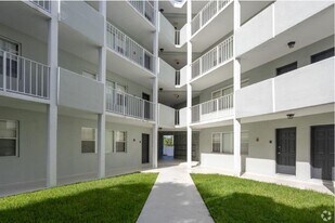 2716 Vandiver Dr in West Palm Beach, FL - Building Photo
