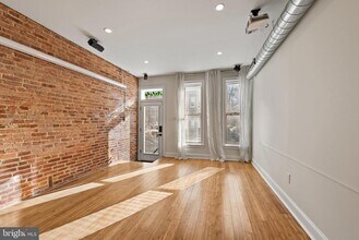 412 E Lanvale St in Baltimore, MD - Building Photo - Building Photo