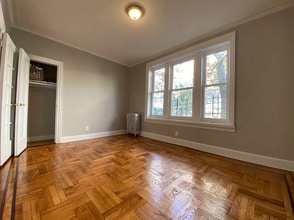 90 E 52nd St in Brooklyn, NY - Building Photo - Building Photo