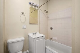 298 Marlborough St, Unit 5 in Boston, MA - Building Photo - Building Photo