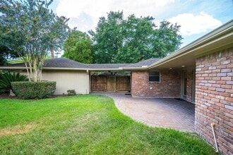 5347 Paisley Ln in Houston, TX - Building Photo - Building Photo