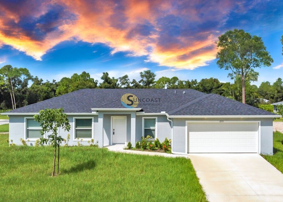 100 Port Royal Dr in Palm Coast, FL - Building Photo