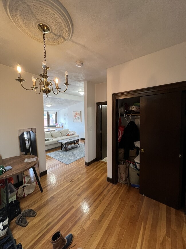 518 Massachusetts Ave, Unit 5 in Boston, MA - Building Photo - Building Photo