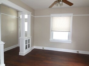 413 E Schwarz St in Edwardsville, IL - Building Photo - Building Photo