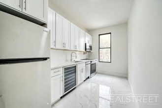 Massive 4BD/4BA Duplex with Office & Priva in Brooklyn, NY - Building Photo - Building Photo
