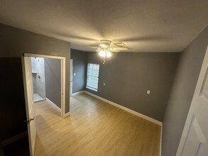 8906 Lockwood Dr in Houston, TX - Foto de edificio - Building Photo