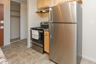 Ridgewood Apartments in Mounds View, MN - Building Photo - Interior Photo